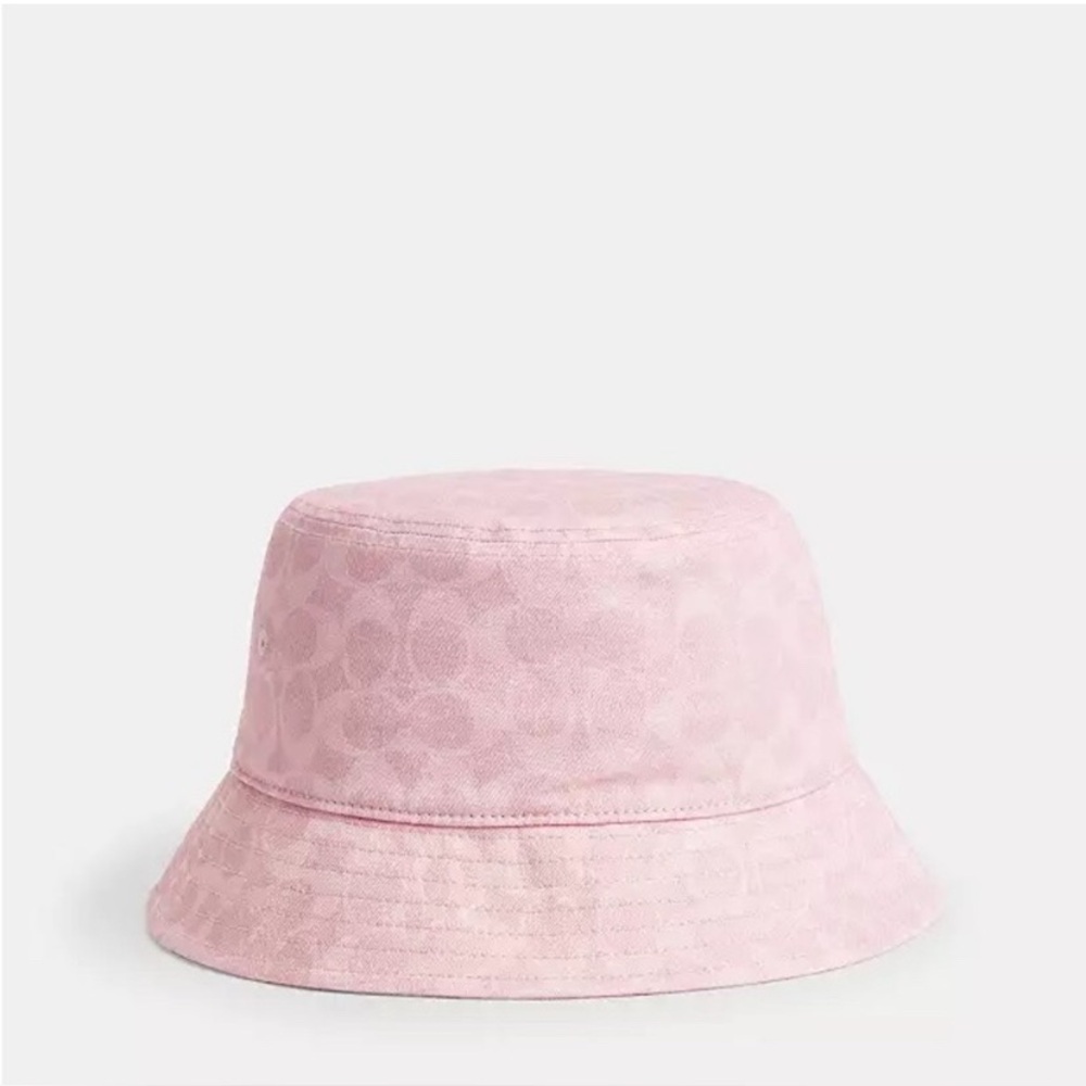 Coach Signature Bucket Hat in Powder Pink XS/S